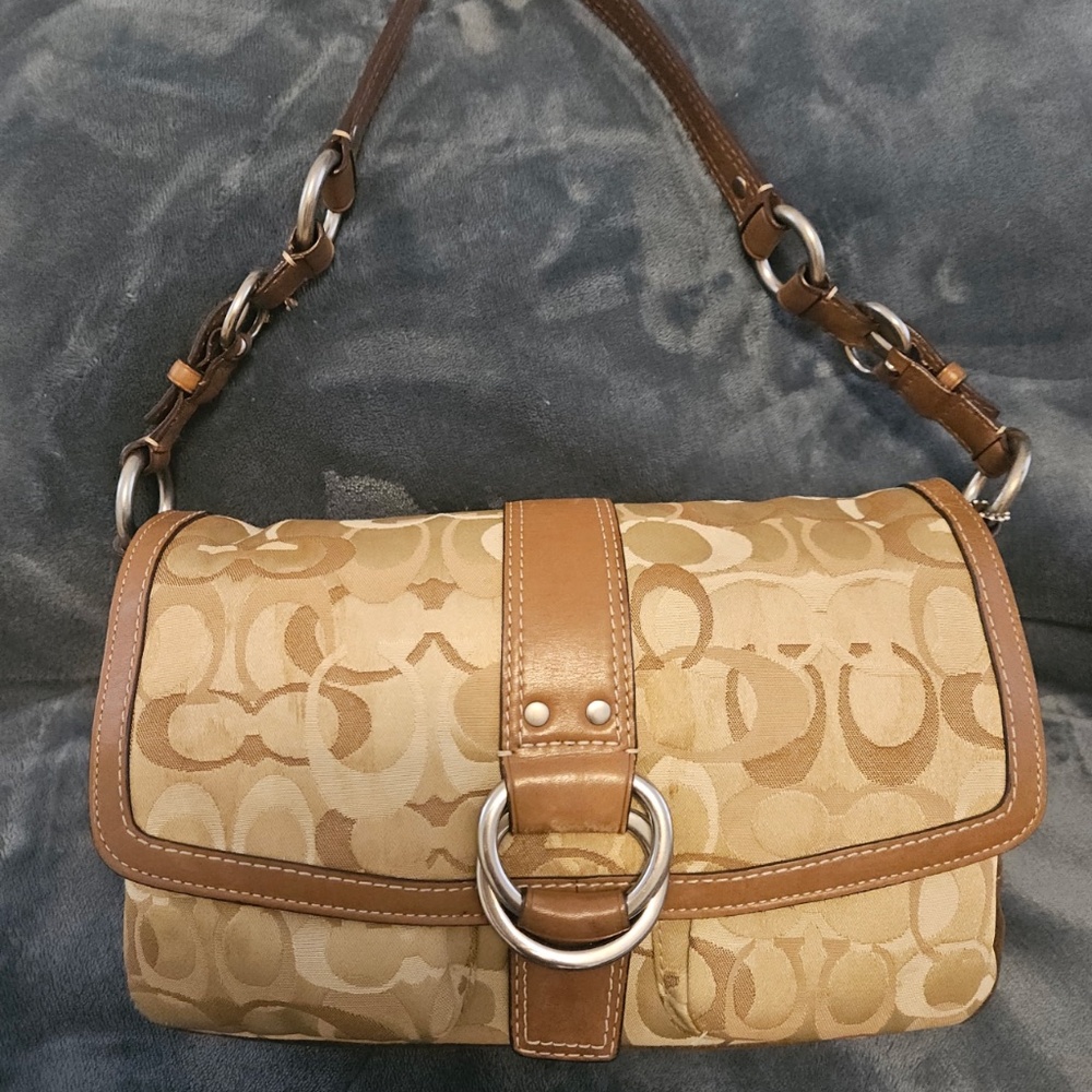 Early 2000s Coach Canvas Logo Bag Like New Condition
